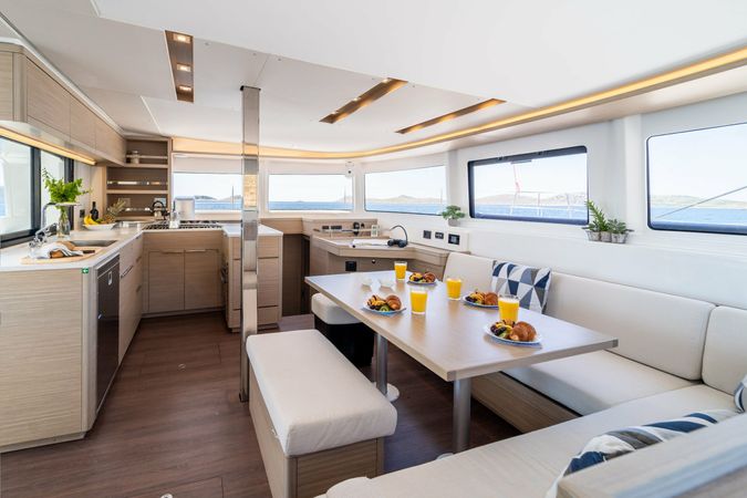 Lagoon 46 | Mare Luna