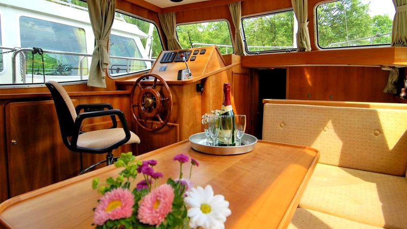 Linssen Dutch Sturdy 320 | Ursula