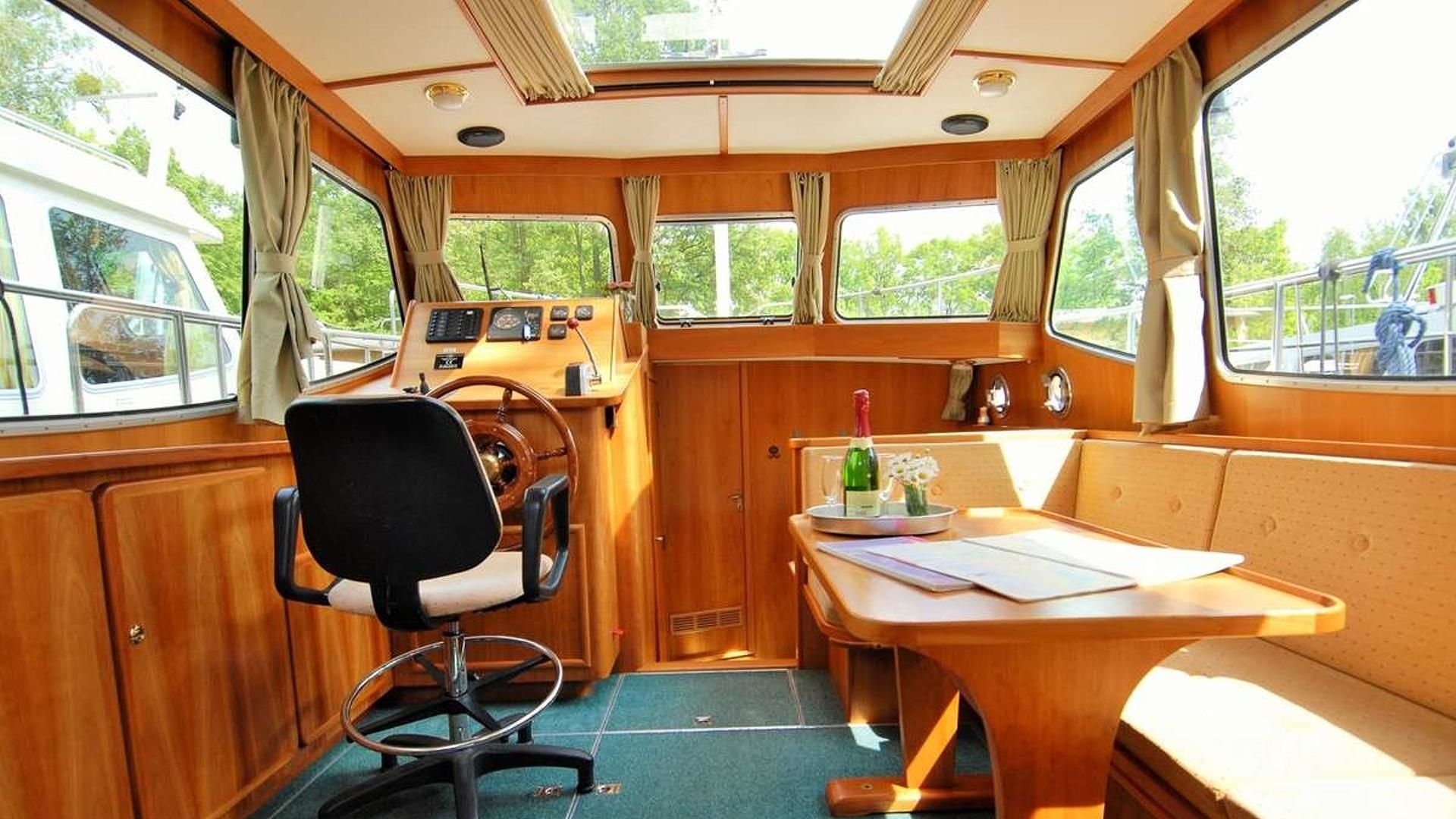 Linssen Dutch Sturdy 320 | Ursula