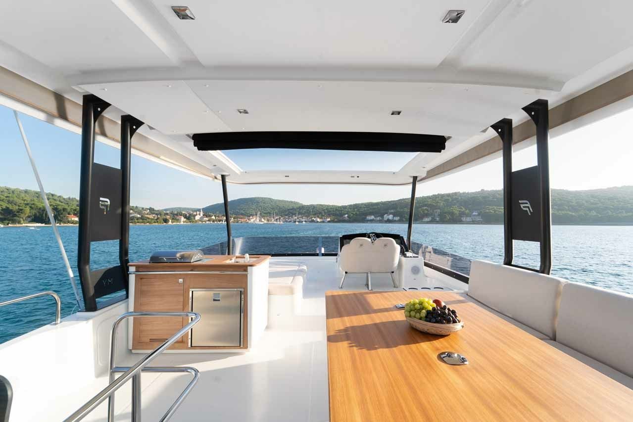 Fountaine Pajot MY6 | Family 2.0