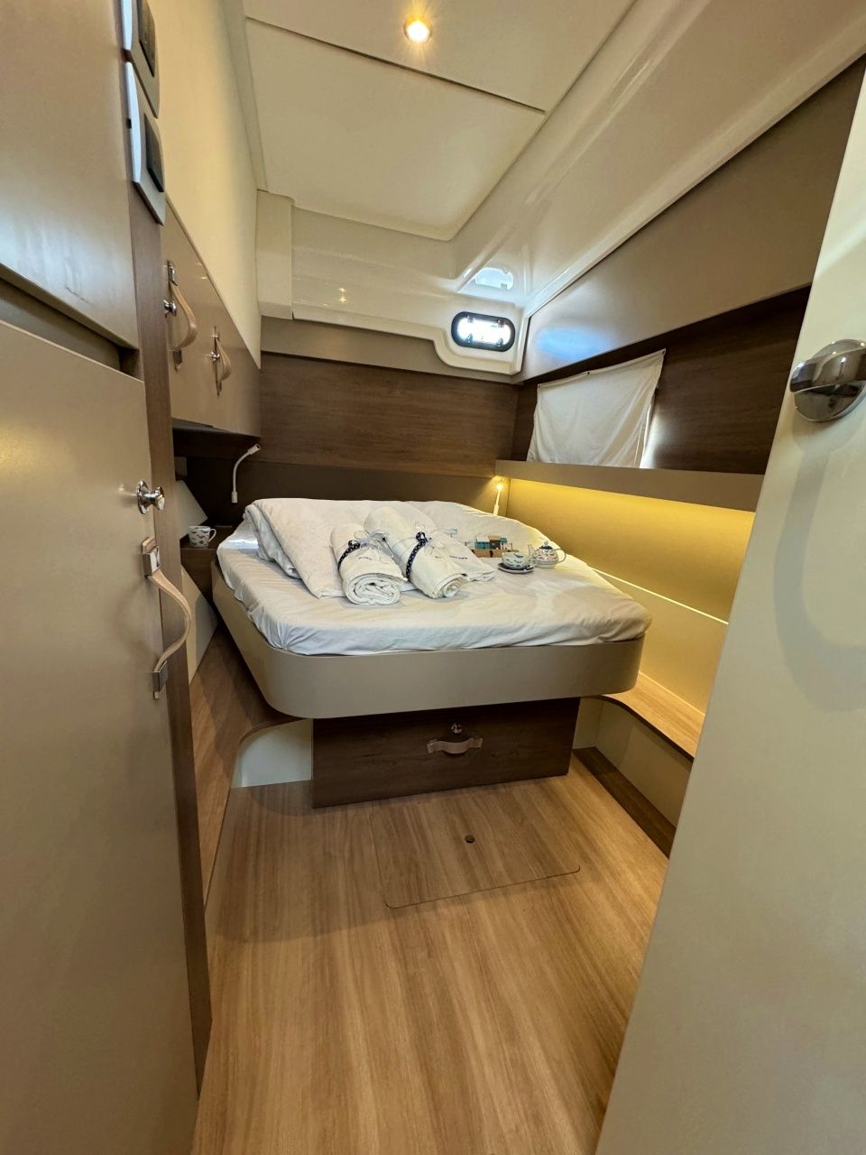 Bali Catspace | Compass