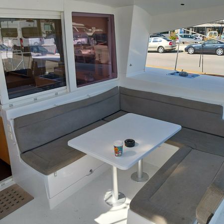 Lagoon 400 S2 | Footprints