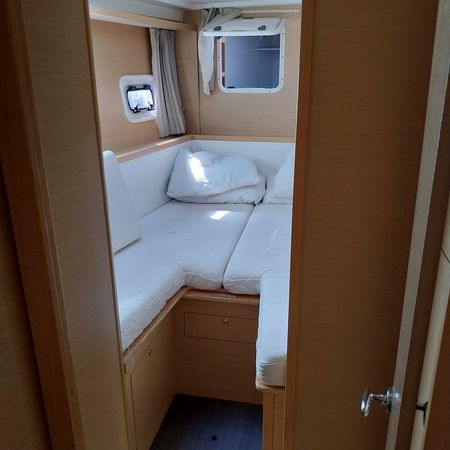 Lagoon 400 S2 | Footprints