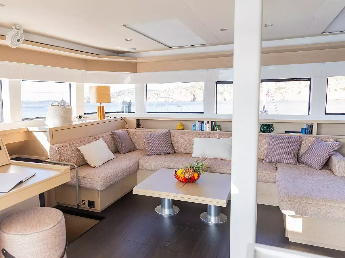 Lagoon 55 | Cara