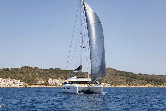 Lagoon 55 | Cara