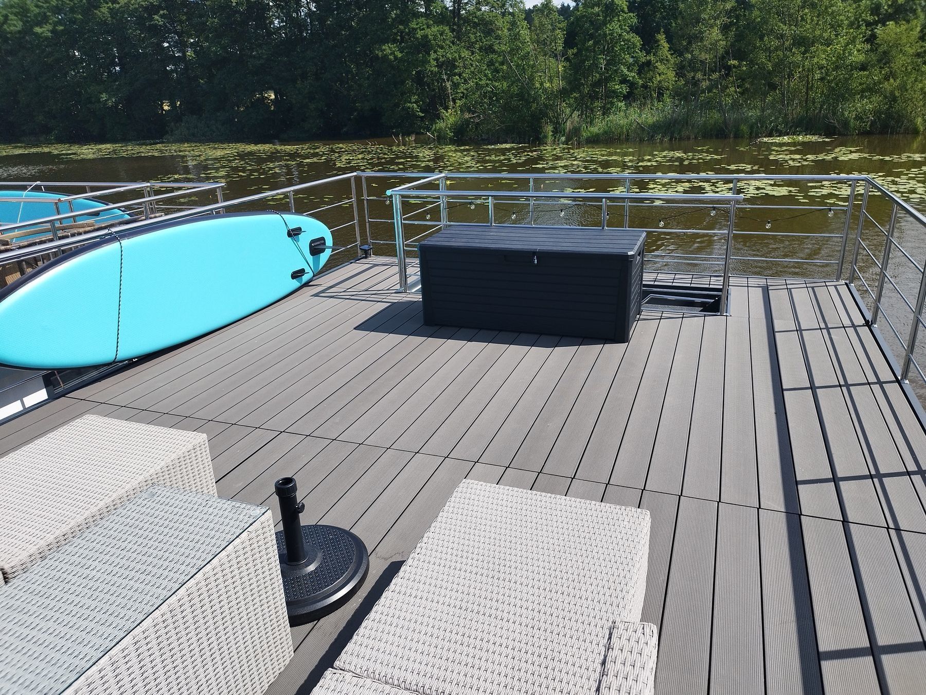 Waterbus S.C. Independent 10 | H + M Lounge