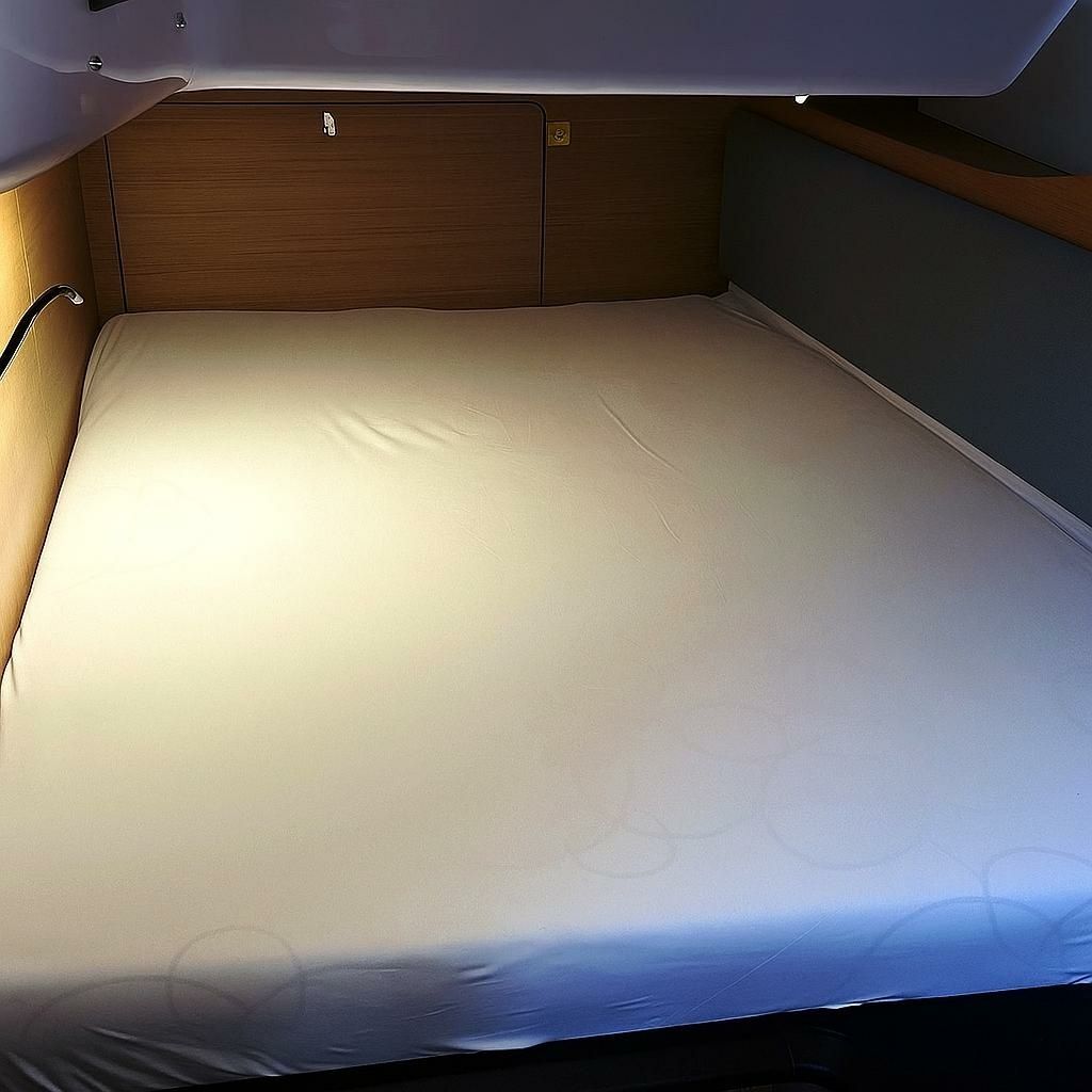 Elan E6 | Black Panther