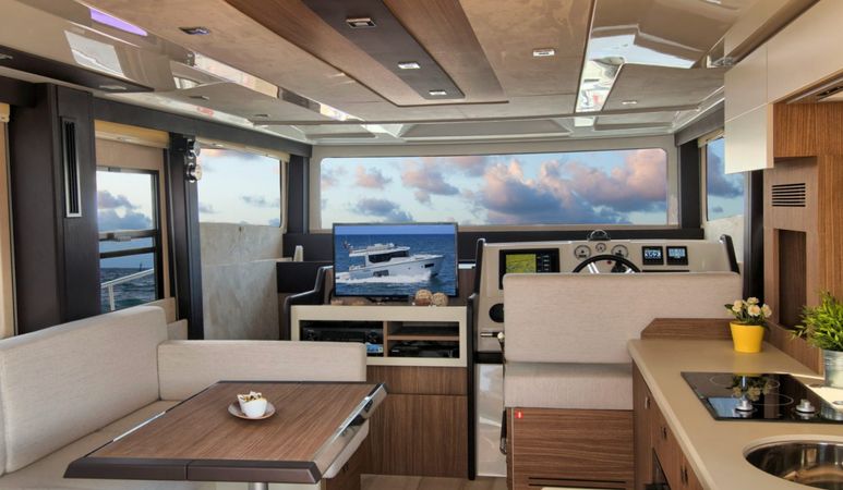 Cranchi T43 Eco Trawler | G&K2