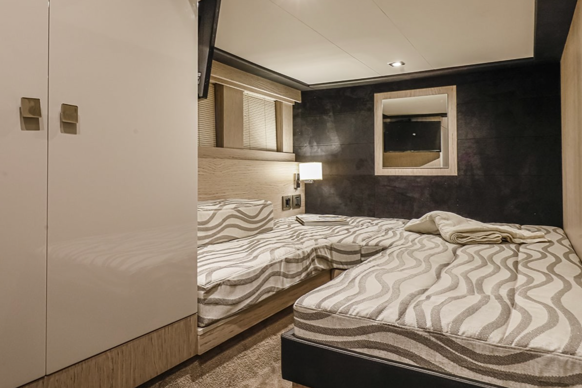 Cranchi T43 Eco Trawler | G&K2