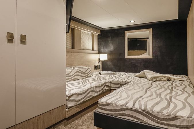 Cranchi T43 Eco Trawler | G&K2