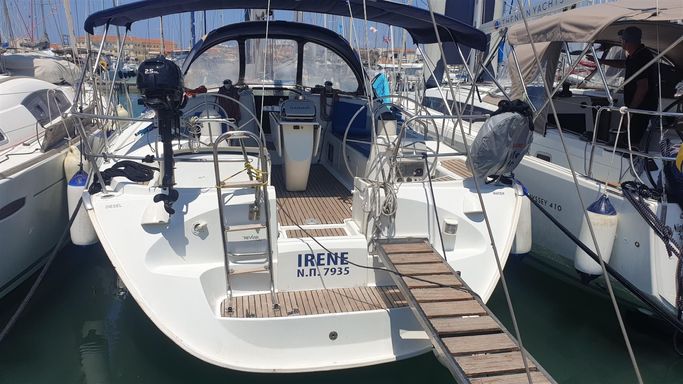 Sun Odyssey 43