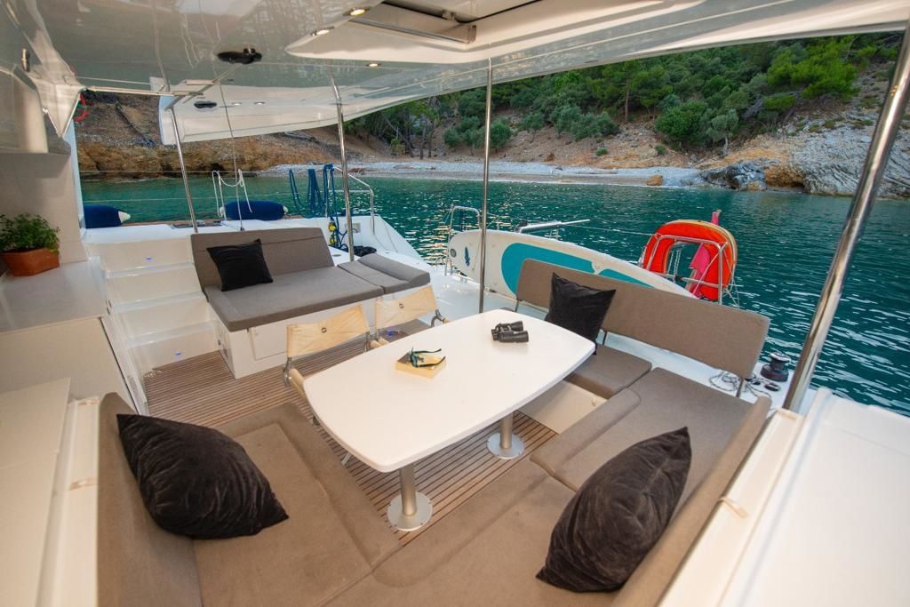 Lagoon 450 F | Dolce Vita Ela