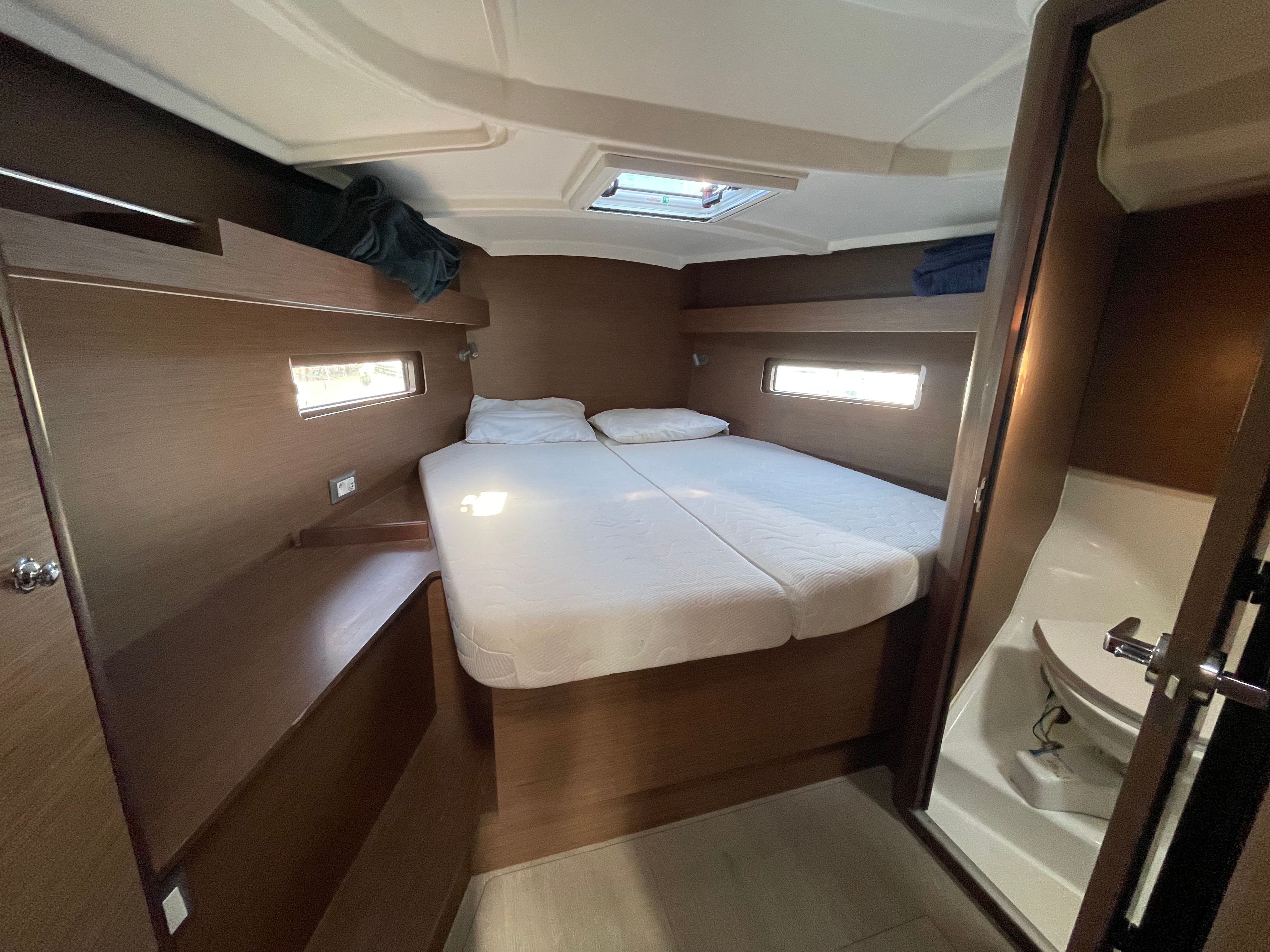Beneteau Oceanis 40.1 | Juliana
