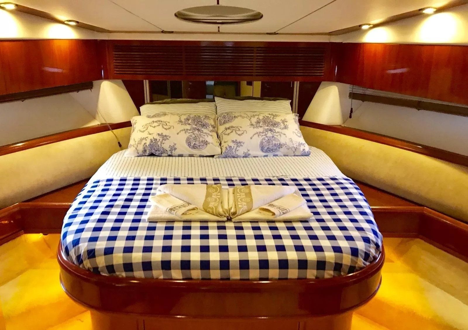 Fairline Squadron 58 | Alex