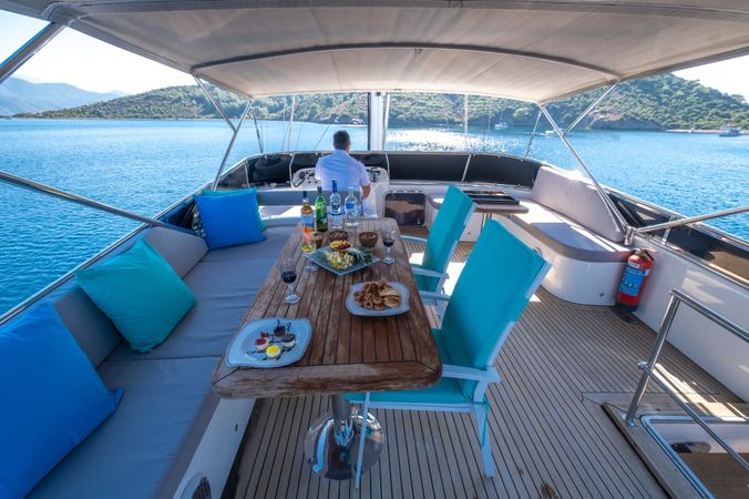 Motor Sailer 91 | Destiny