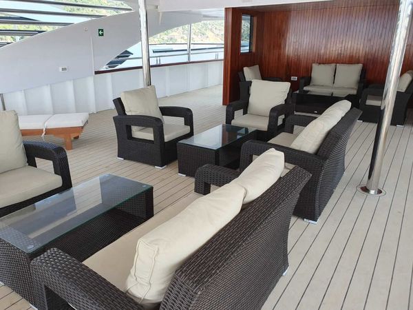 Motor Sailer 158 | Ambassador