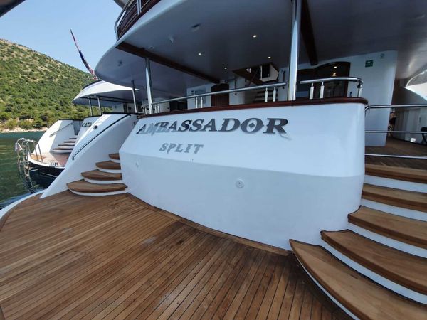 Motor Sailer 158 | Ambassador