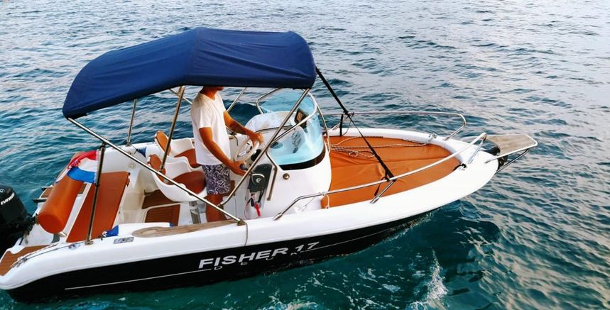 Fisher 17 | Sundeck