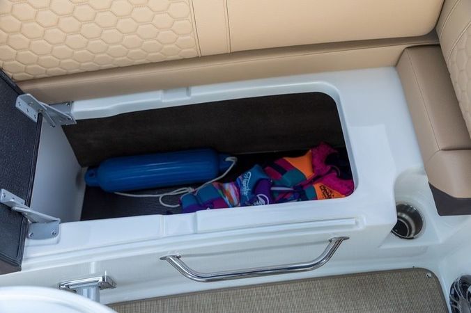 Sea Ray SDX 270 | Happy Hours