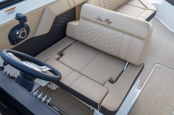 Sea Ray SDX 270 | Happy Hours