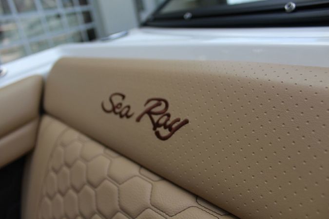 Sea Ray SDX 270 | Happy Hours