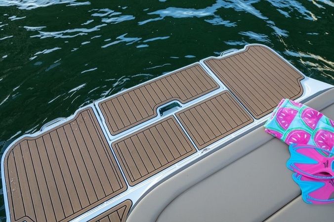 Sea Ray SDX 270 | Happy Hours
