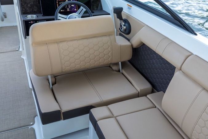 Sea Ray SDX 270 | Happy Hours