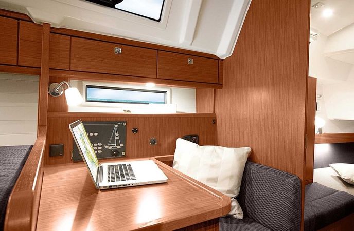 Bavaria Cruiser 41 | Extra Mile