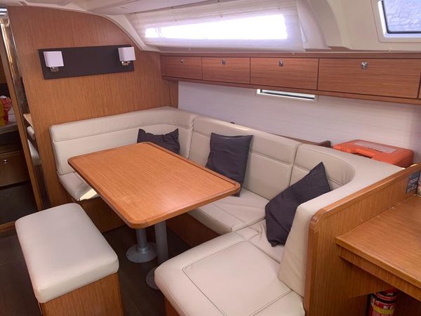 Bavaria Cruiser 41 | Extra Mile