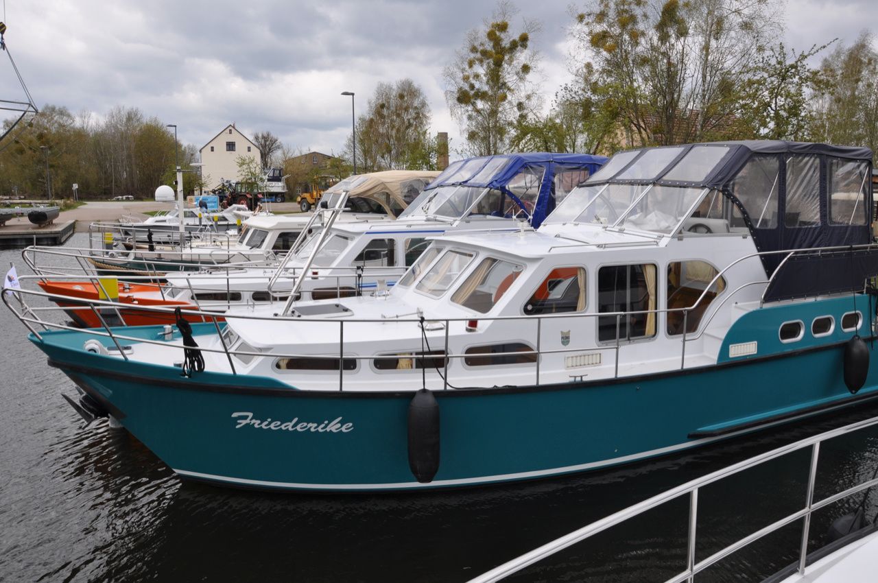 Pedro Skiron 35 | Friederike