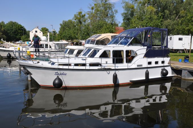 Pedro Skiron 35 | Sophie