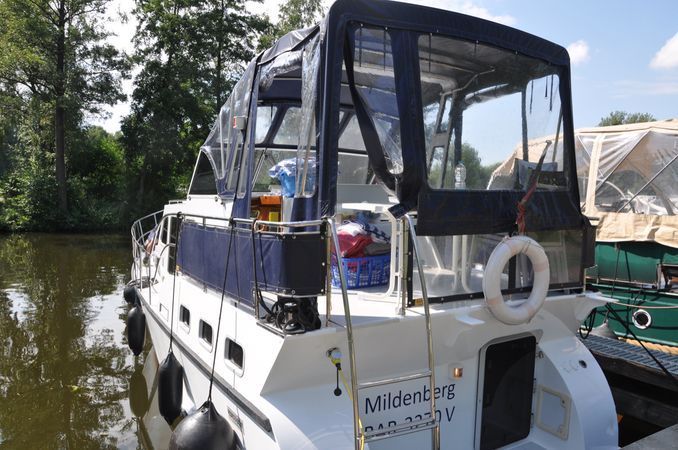 Pedro Skiron 35 | Sophie