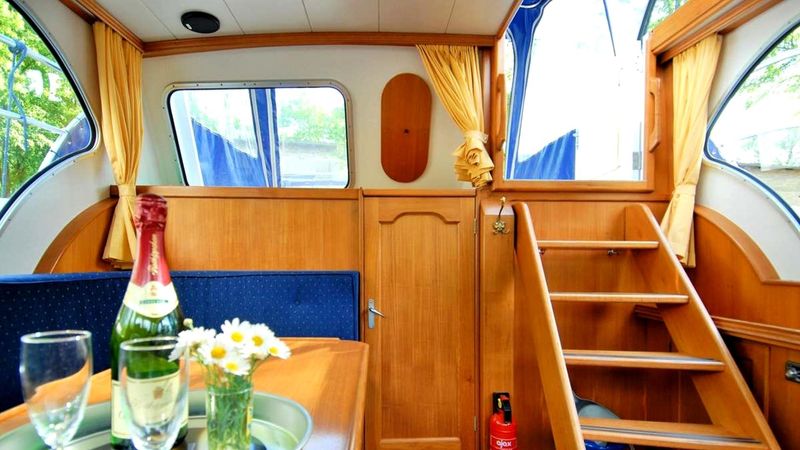 Pedro Skiron 35 | Sophie