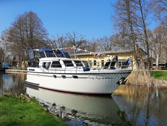 Pedro Solano 38 | Lady Inge