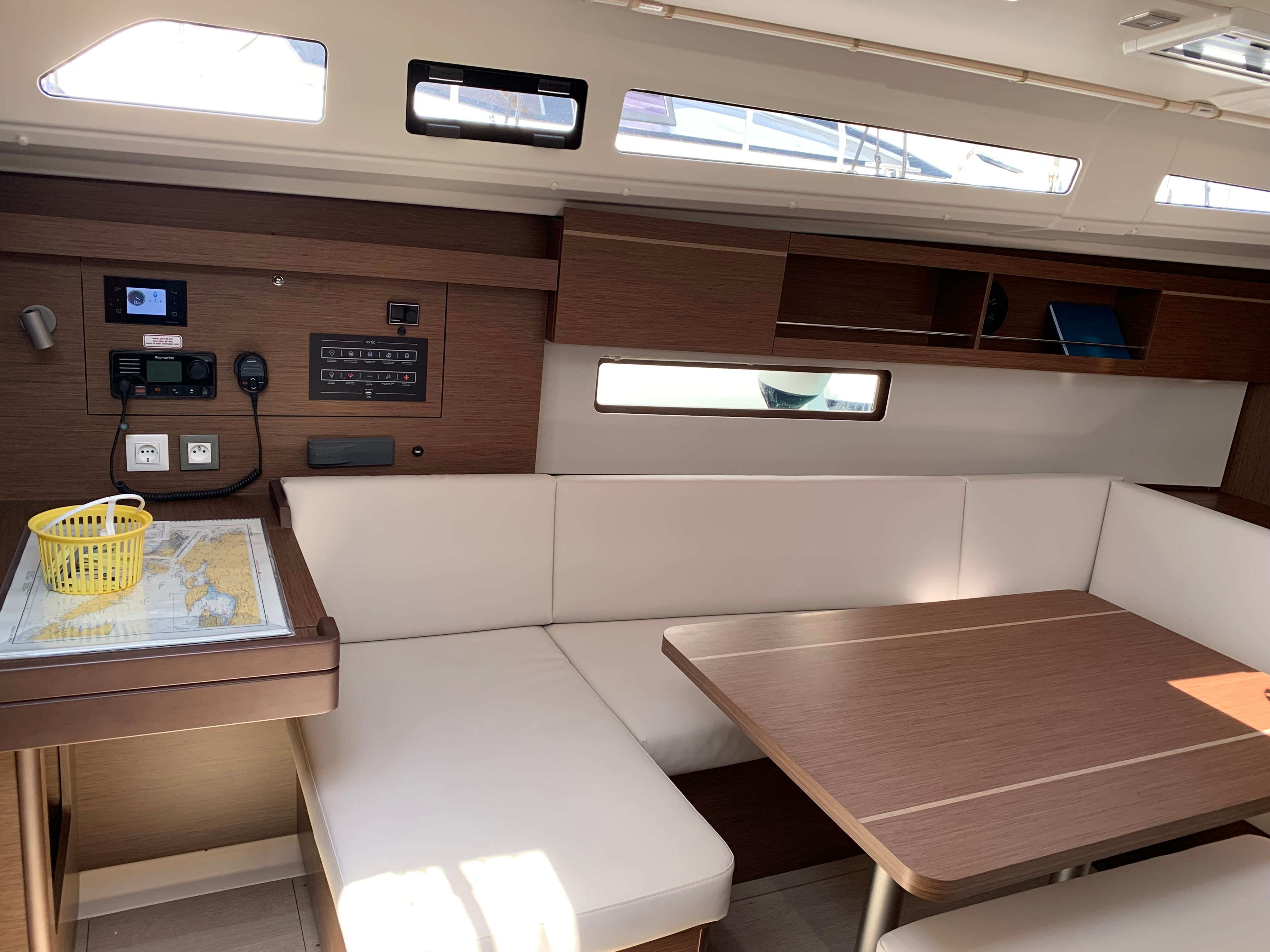 Beneteau Oceanis 40.1 | Northern Light