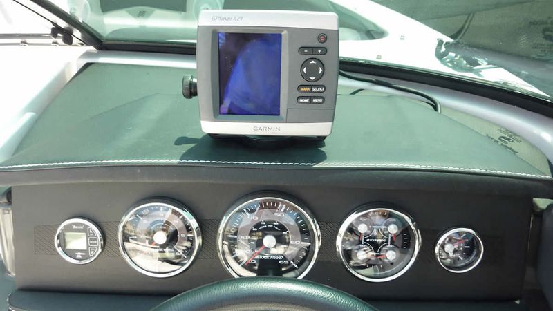 Four Winns 210 Horizon | Black Pearl