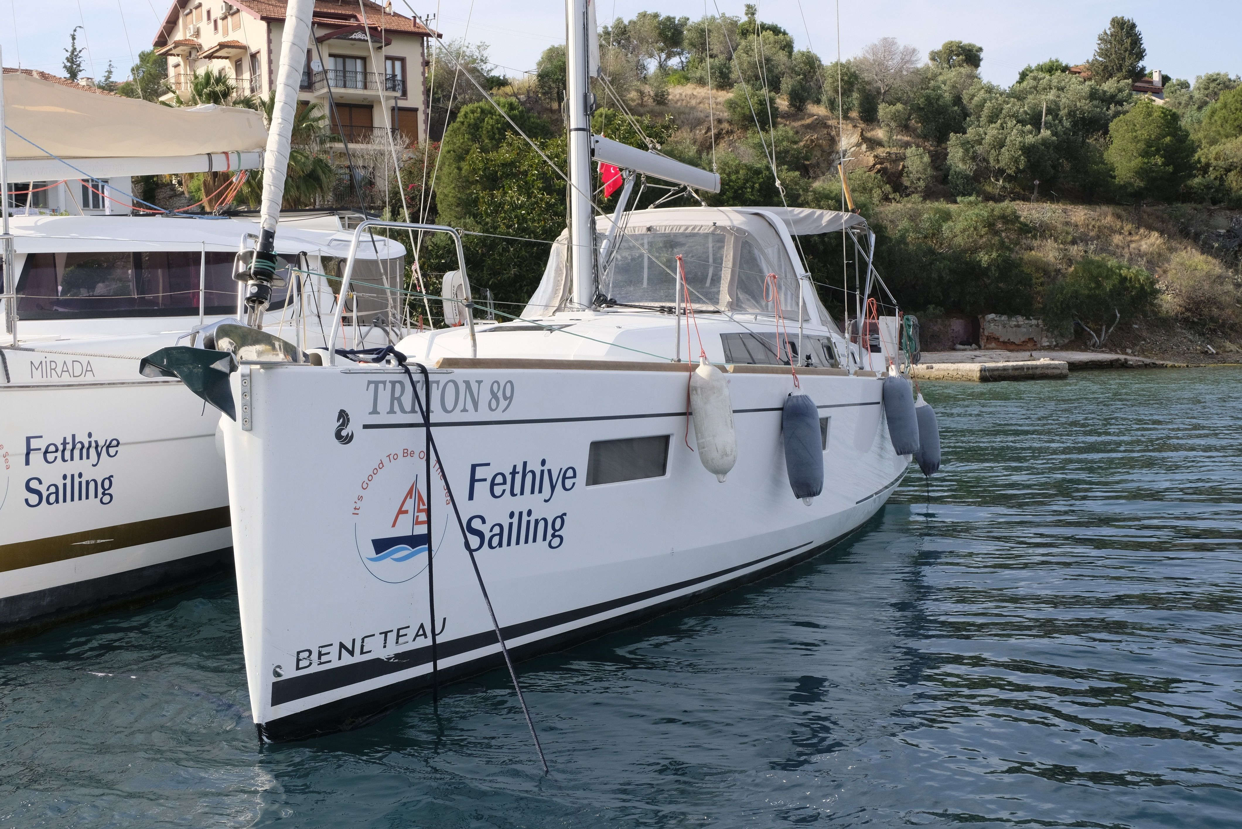 Beneteau Oceanis 38.1 | Triton 89