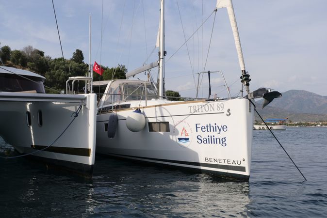 Beneteau Oceanis 38.1 | Triton 89