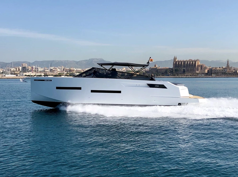 De Antonio D46 Open | Valentina