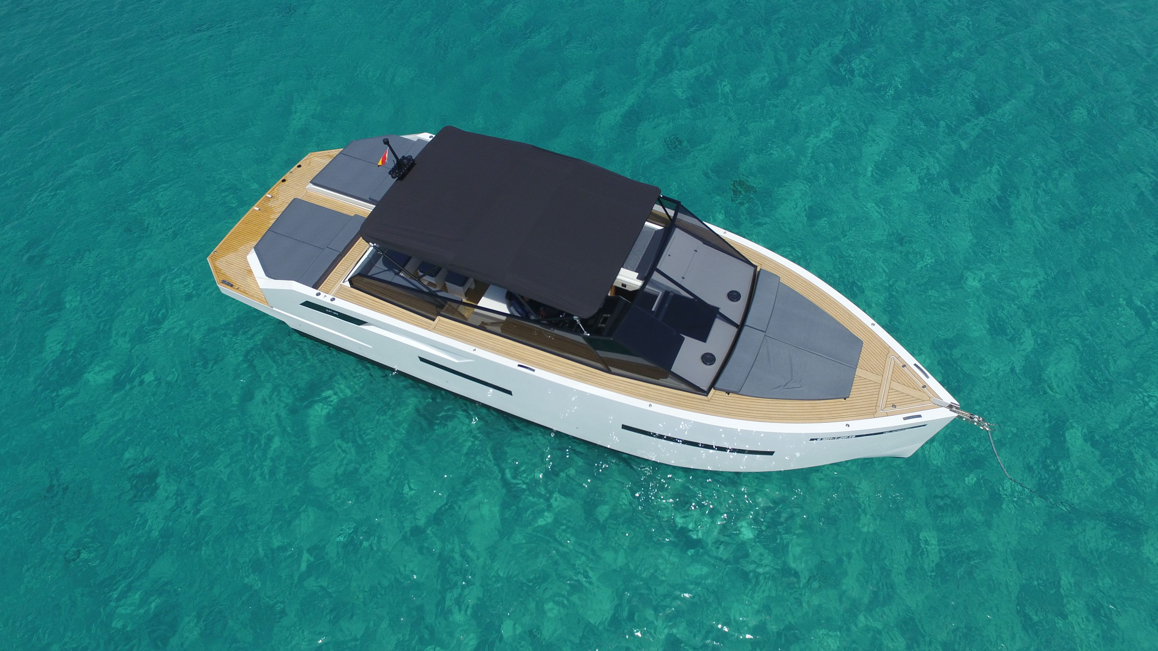 De Antonio D46 Open | Valentina