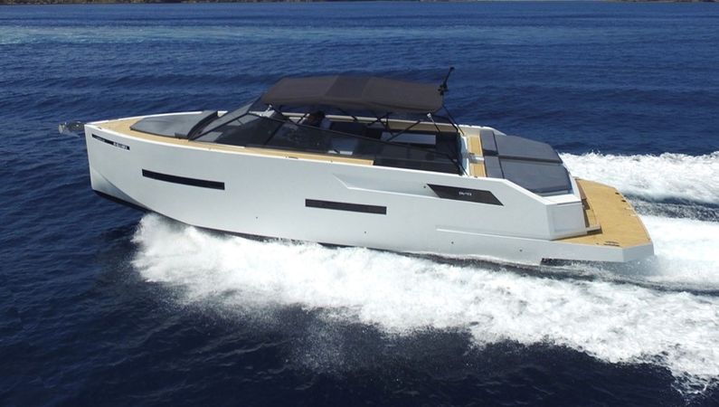 De Antonio D46 Open | Valentina