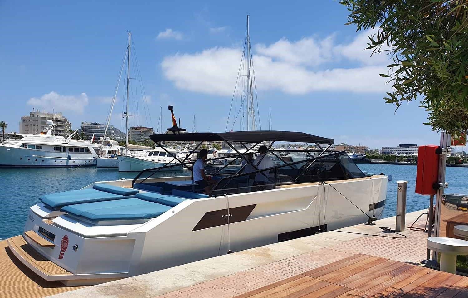 De Antonio D46 Open | Valentina