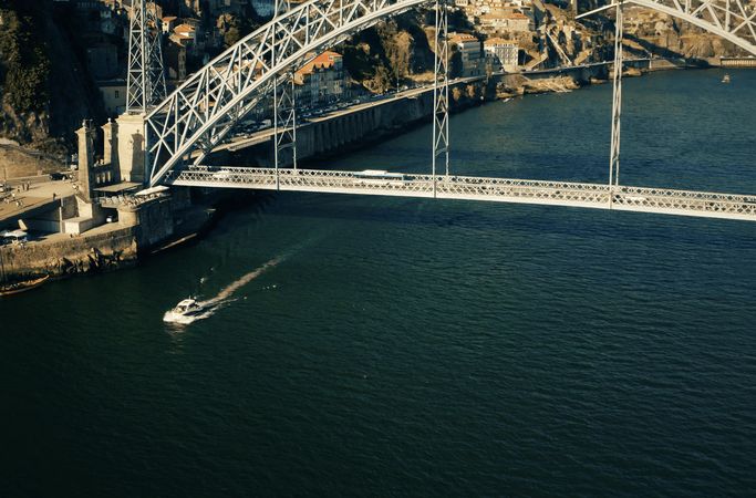 Quicksilver 755 Weekend | Shell 2