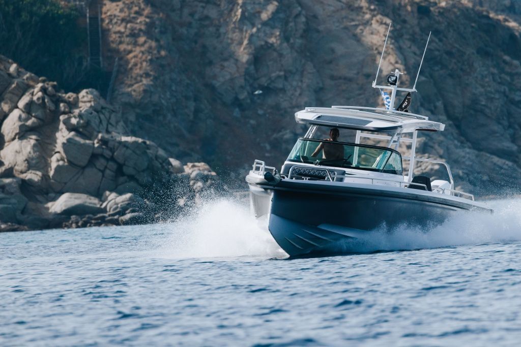 Axopar 37 Sun Top | Apollo