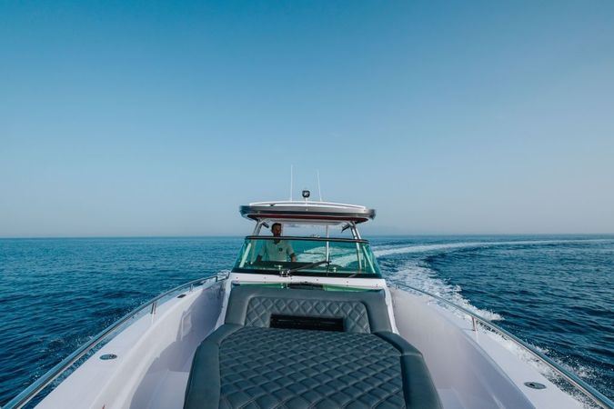 Axopar 37 Sun Top | Apollo