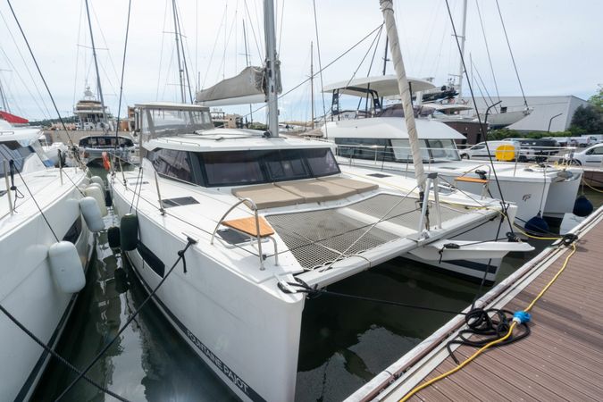 Fountaine Pajot Lucia 40 | Marlea