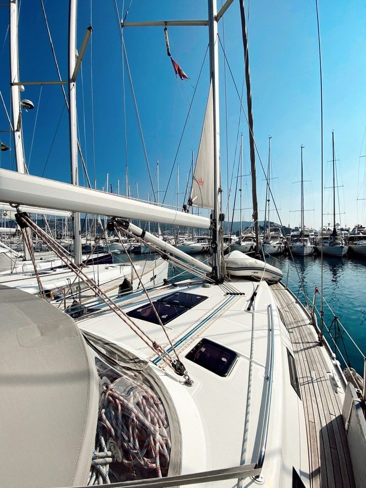 Bavaria Cruiser 40 | Spark 1