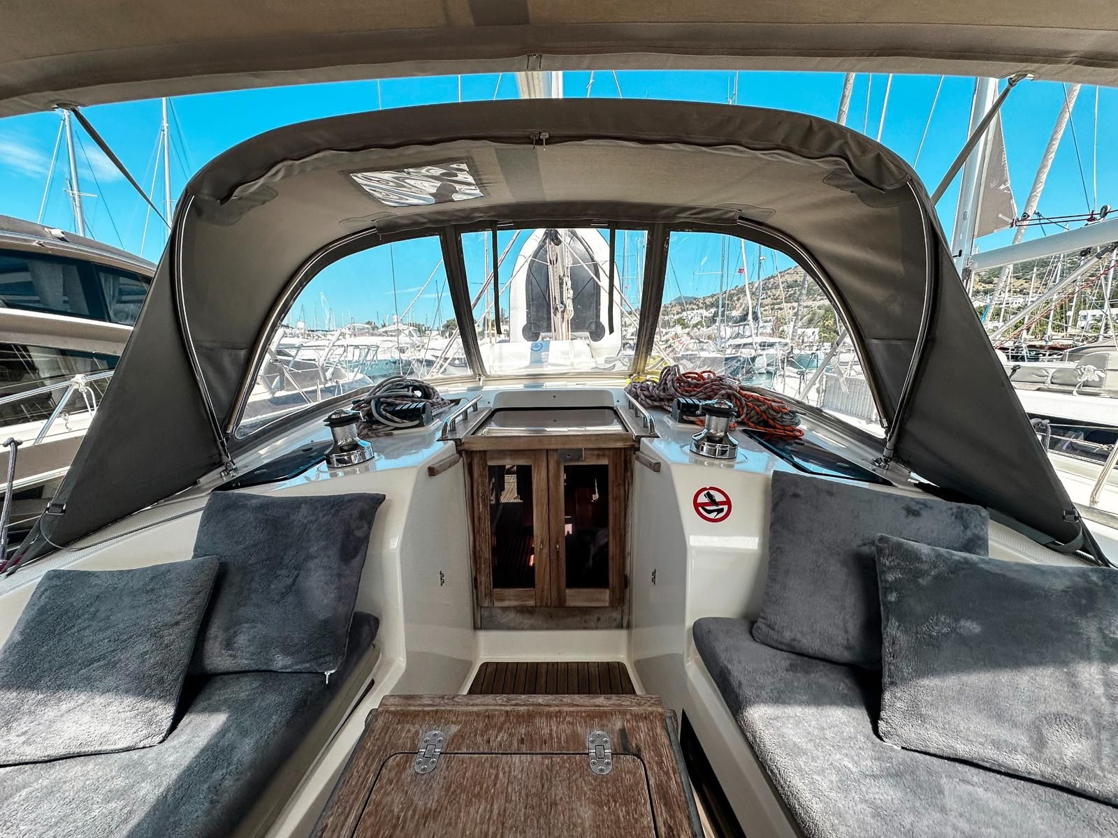 Bavaria Cruiser 40 | Spark 1