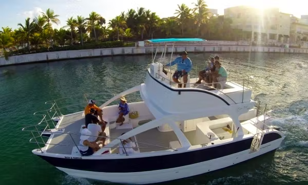 Custom Built 35 | Rich and Famous