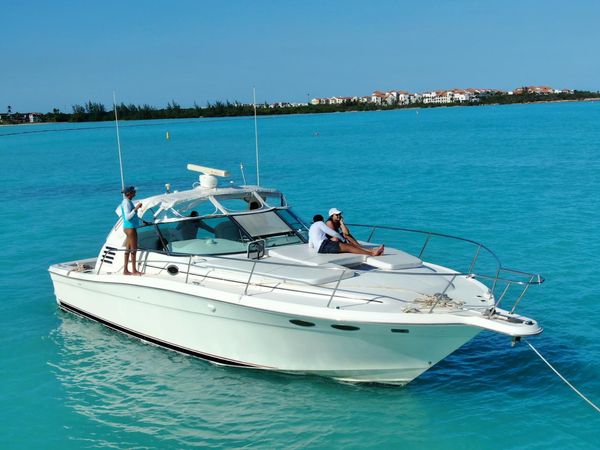 Sea Ray Sundancer 40 | Vixen